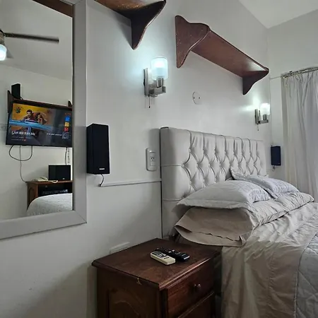 Monoambiente Con Balcon Y Cochera Privada - Tv 50
