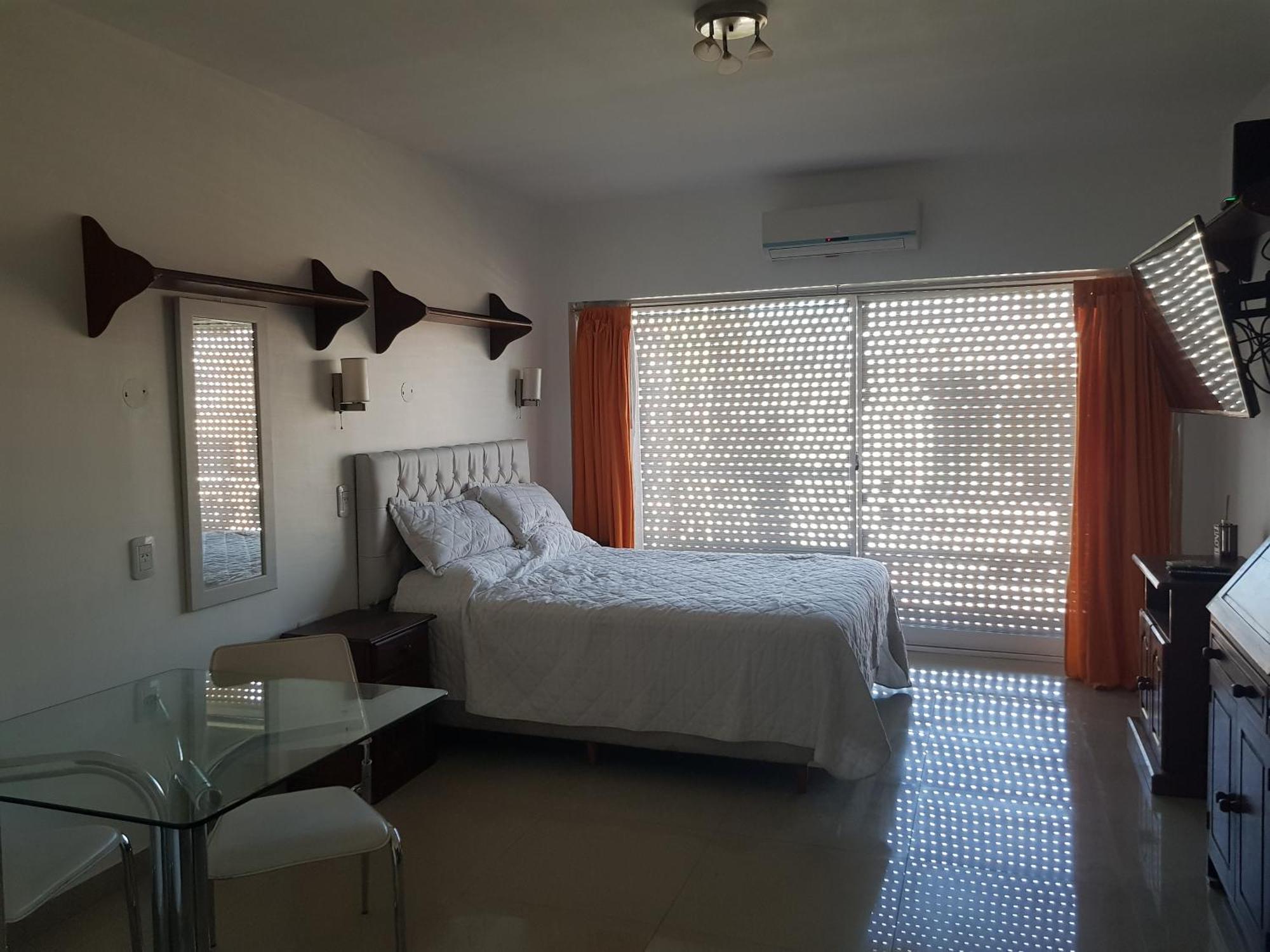 Monoambiente Con Balcon Y Cochera Privada - Tv 50