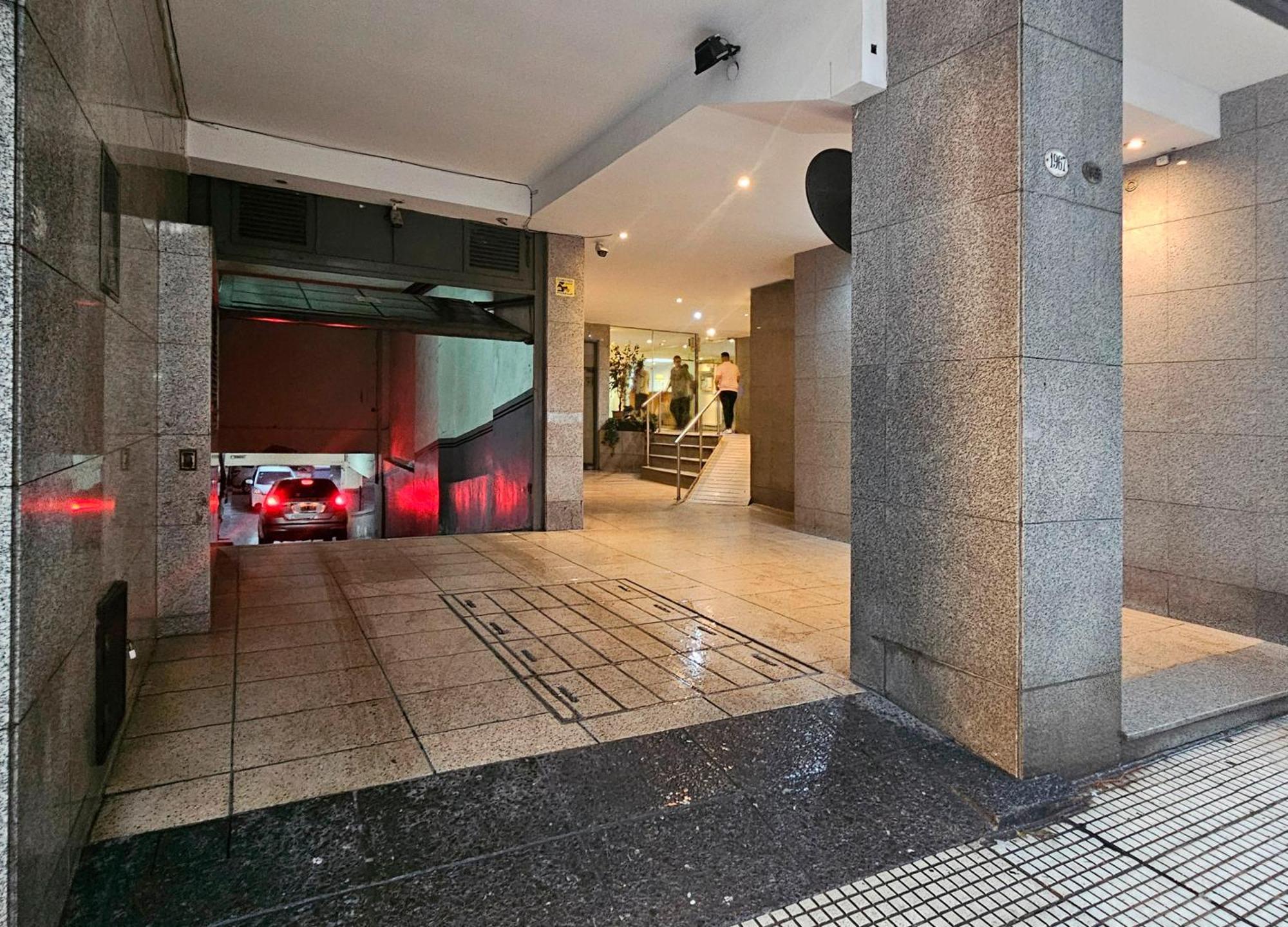 Apartment Monoambiente Con Balcon Y Cochera Privada - Tv 50