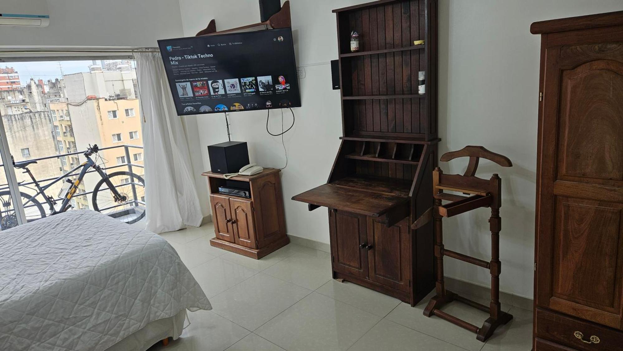 Apartment Monoambiente Con Balcon Y Cochera Privada - Tv 50